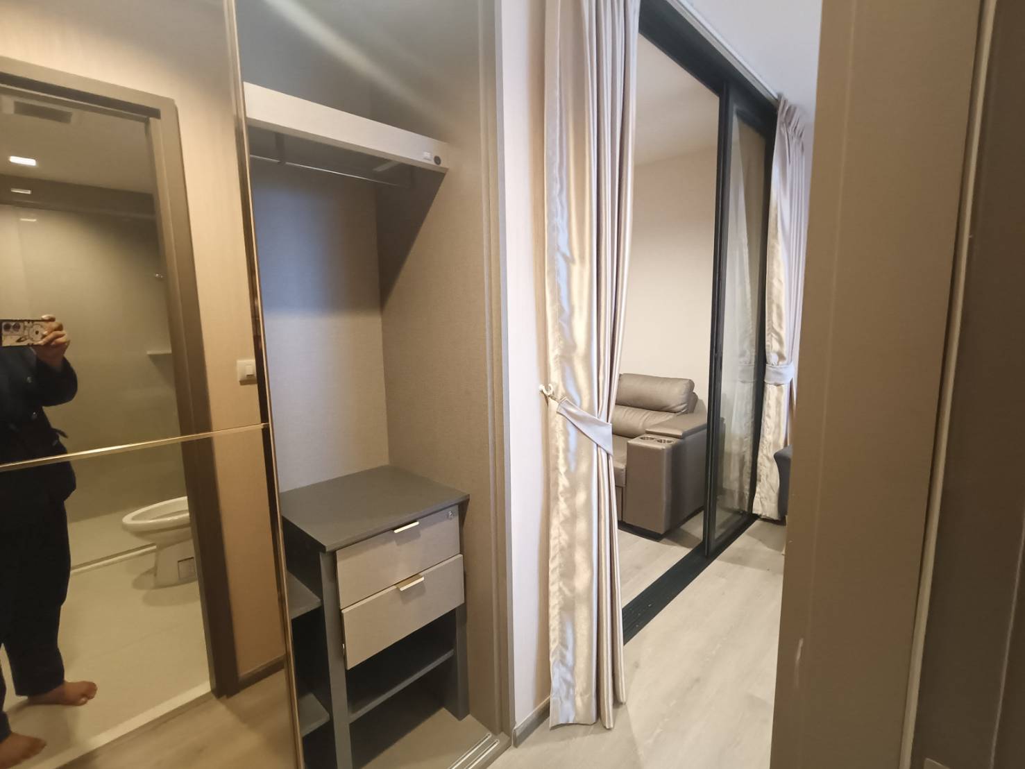 ให้เช่า (For Rent) คอนโด : เดอะ ไลน์ พหลโยธิน อาคาร B ประเภท : 1 ห้องนอน 1ห้องน้ำ พื้นที่ :38 ตรม.