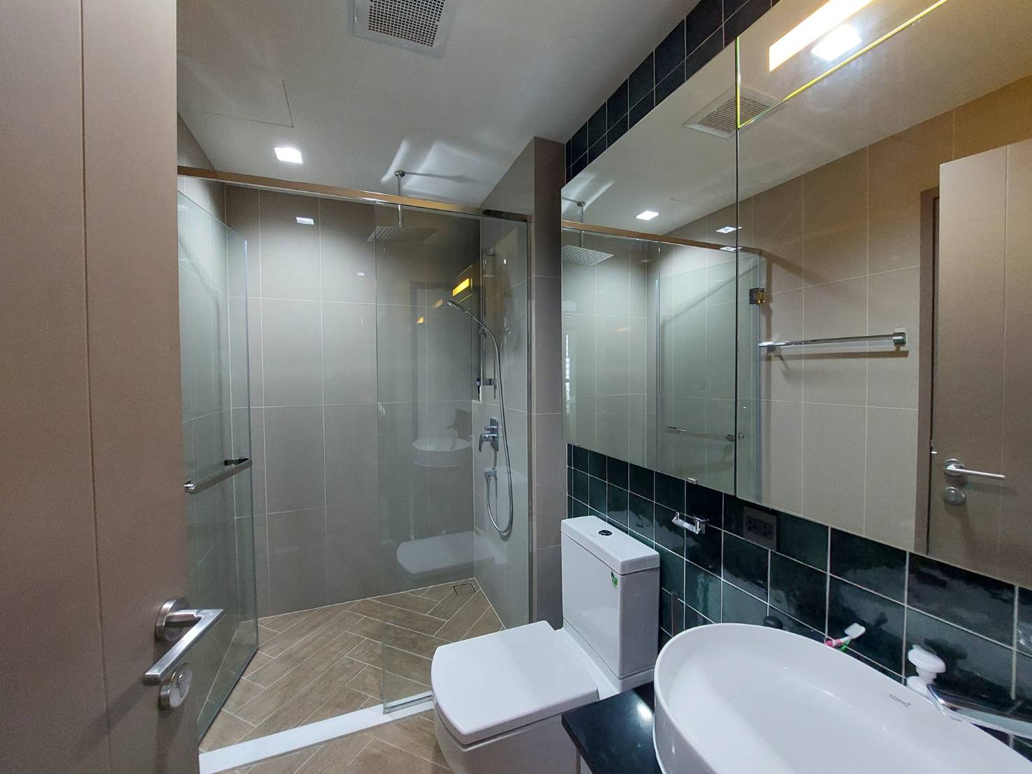 ขาย (For Sale) คอนโด : เดอะ ไลน์ พหลโยธิน อาคาร B (The Line Phahonyothin Park B) ประเภท : 2 ห้องนอน 2 ห้องน้ำ พื้นที่ : 65.27 ตรม.