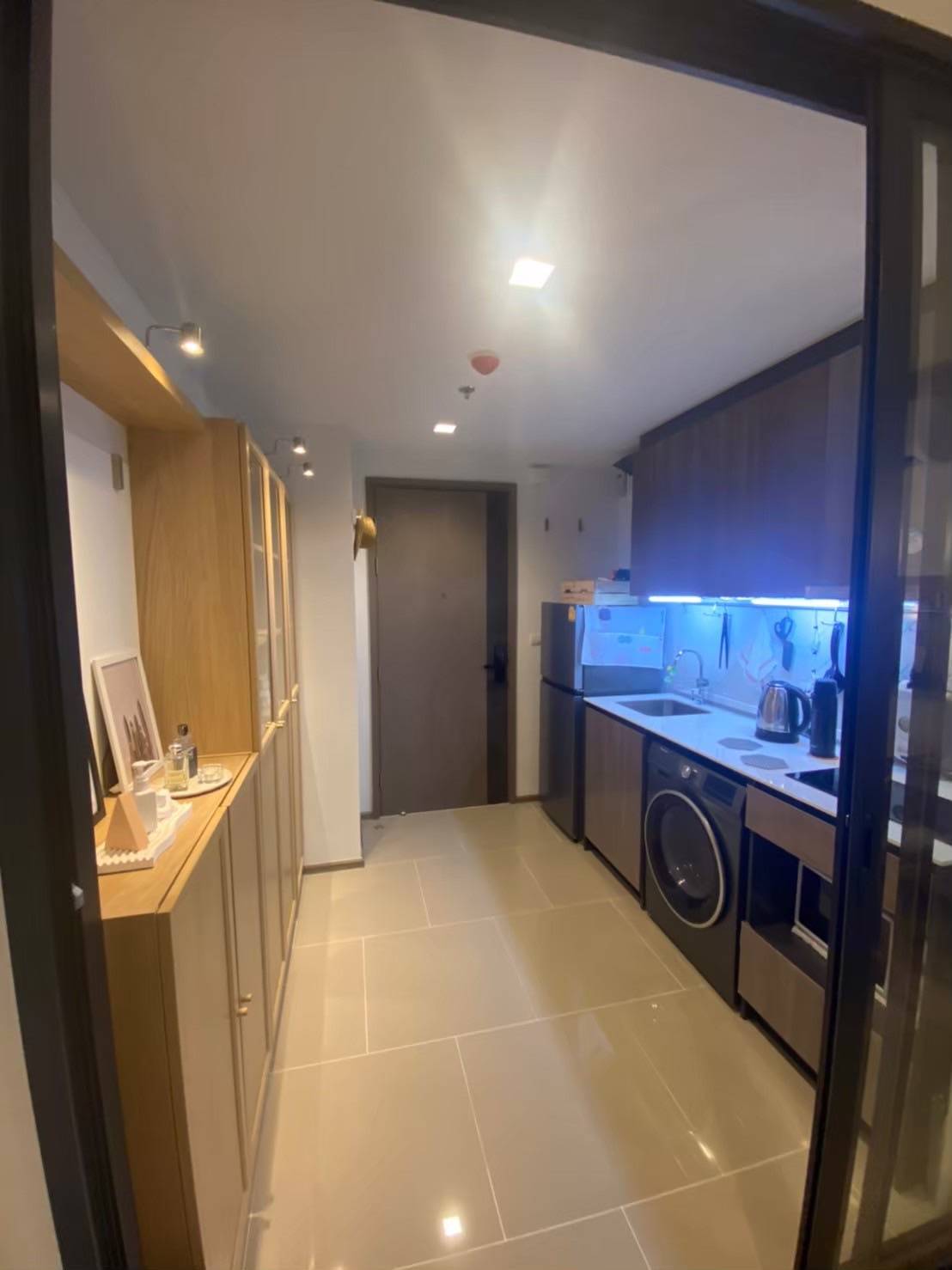 ขายพร้อมผู้เช่า (For Sale) คอนโด : เดอะ ไลน์ พหลโยธิน อาคาร B (The Line Phahonyothin Park B) ประเภท : 2 ห้องนอน 2 ห้องน้ำ พื้นที่ : 60 ตรม.