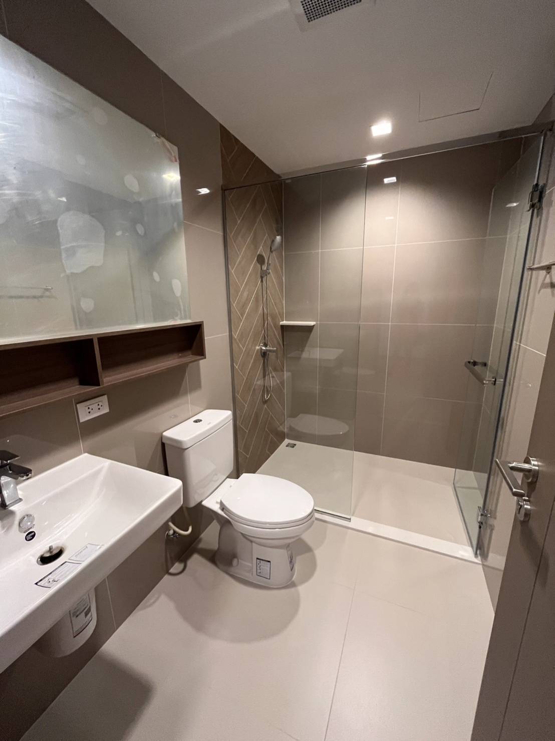 ขาย (For Sale) คอนโด : เดอะ ไลน์ พหลโยธิน อาคาร B (The Line Phahonyothin Park B) ประเภท : 1 ห้องนอน 1 ห้องน้ำ พื้นที่ : 36.75 ตรม.