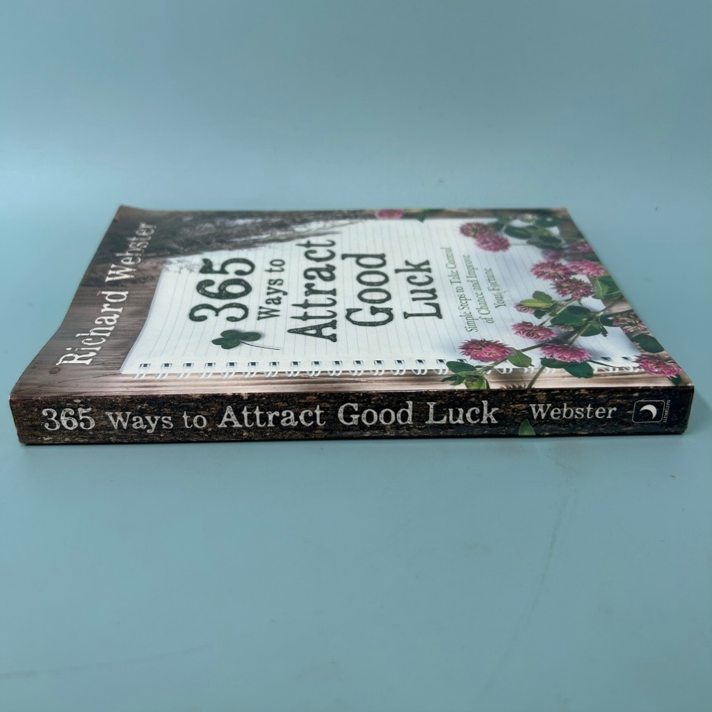 365 Ways to Attract Good Luck / USED / Richard Webster / llewellyn / SELF Enrichment