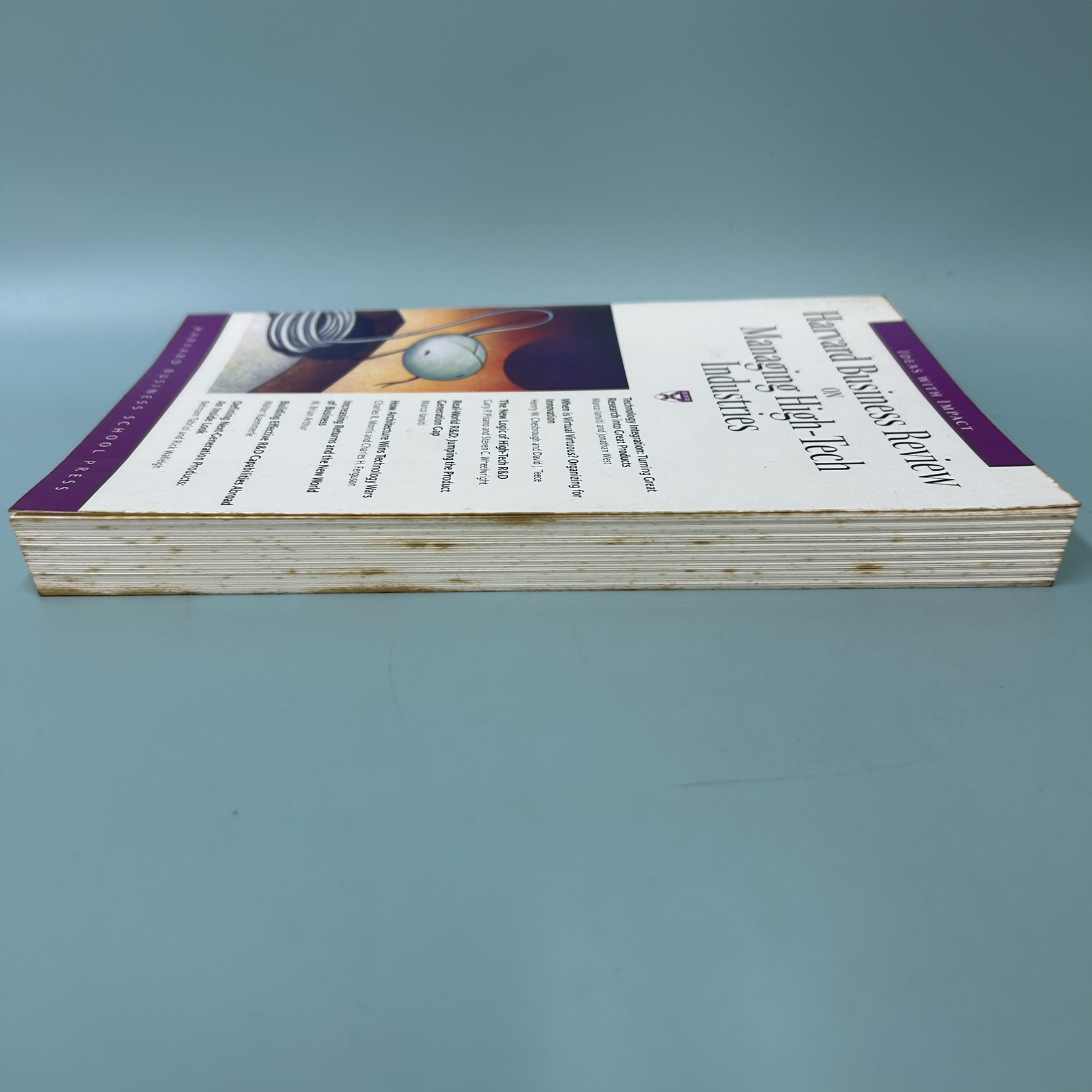 Harvard Business Review on Managing High-tech Industries / Pre Owned / Harvard Business Press / Business