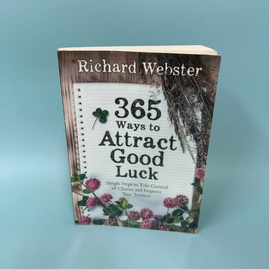 365 Ways to Attract Good Luck / USED / Richard Webster / llewellyn / SELF Enrichment