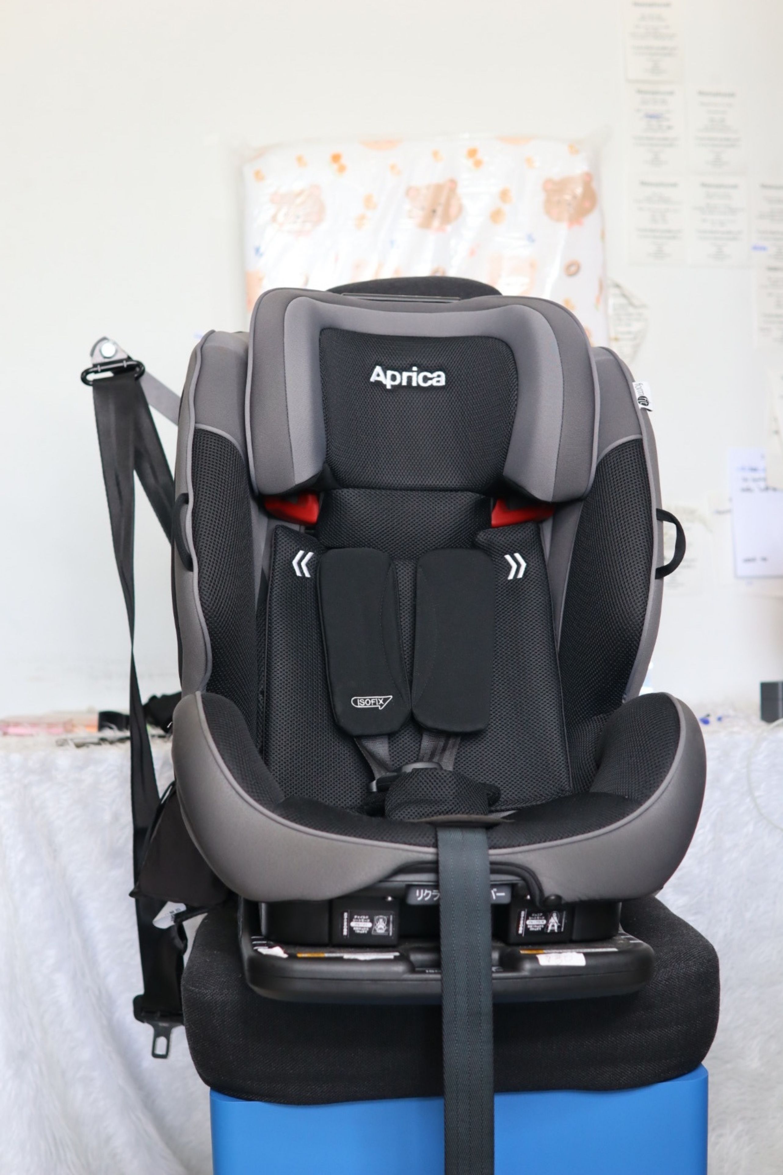 คาร์ซีทเด็กโต Aprica Formfit isofix (2-12 ขวบ)