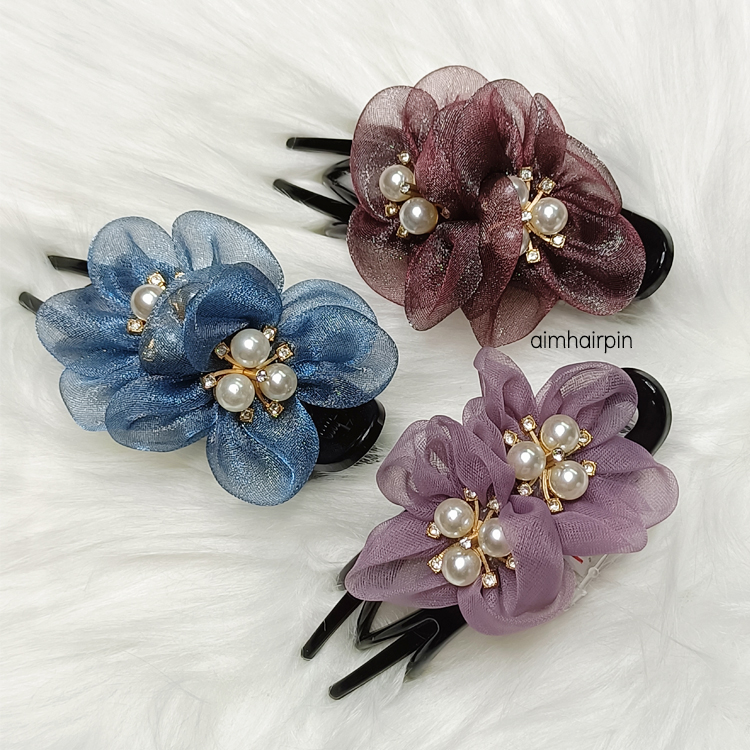กิ๊บงับเสียบ หลังเเต่า ประดับดอกไม้เกสรเป็นมุกและเพชร - aimhairpin จำหน่ายกิ๊บติดผมเกาหลีแท้ และเครื่องประดับ ยางรัดผม คาดผมแฟชั่น สร้อยคอ ต่างหู