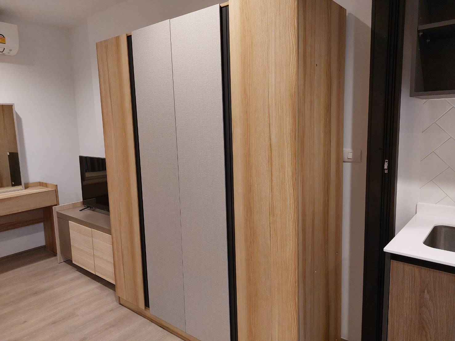 ขาย (For Sale) คอนโด : เดอะ ไลน์ พหลโยธิน อาคาร B 1 ห้องนอน 1 ห้องน้ำ 32 ตรม.