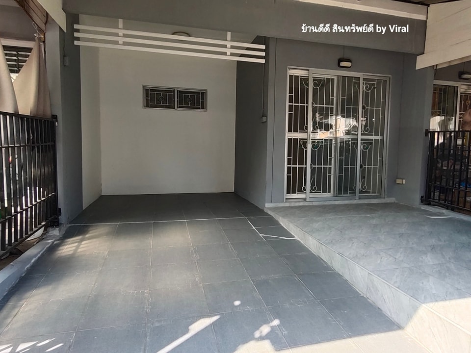 ทาวน์โฮม 2 ชั้น บ้านพร้อมอยู่ แปลงสวยต้นโครงการฯ รีโนเวทแล้ว บ้านพฤกษา 45 บางบัวทอง-ลาดปลาดุก โซนนนทบุรี