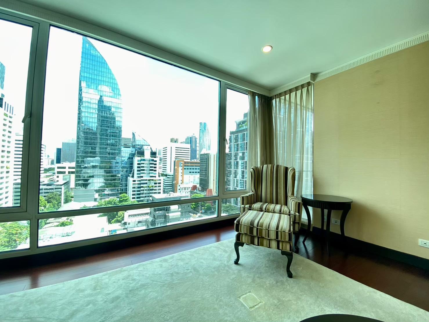 ให้เช่า (For Rent) คอนโด : คอนโด : เดอะ พาร์ค ชิดลม 🔸️ประเภท : 4 ห้องนอน 🔸️พื้นที่ :305 ตรม.