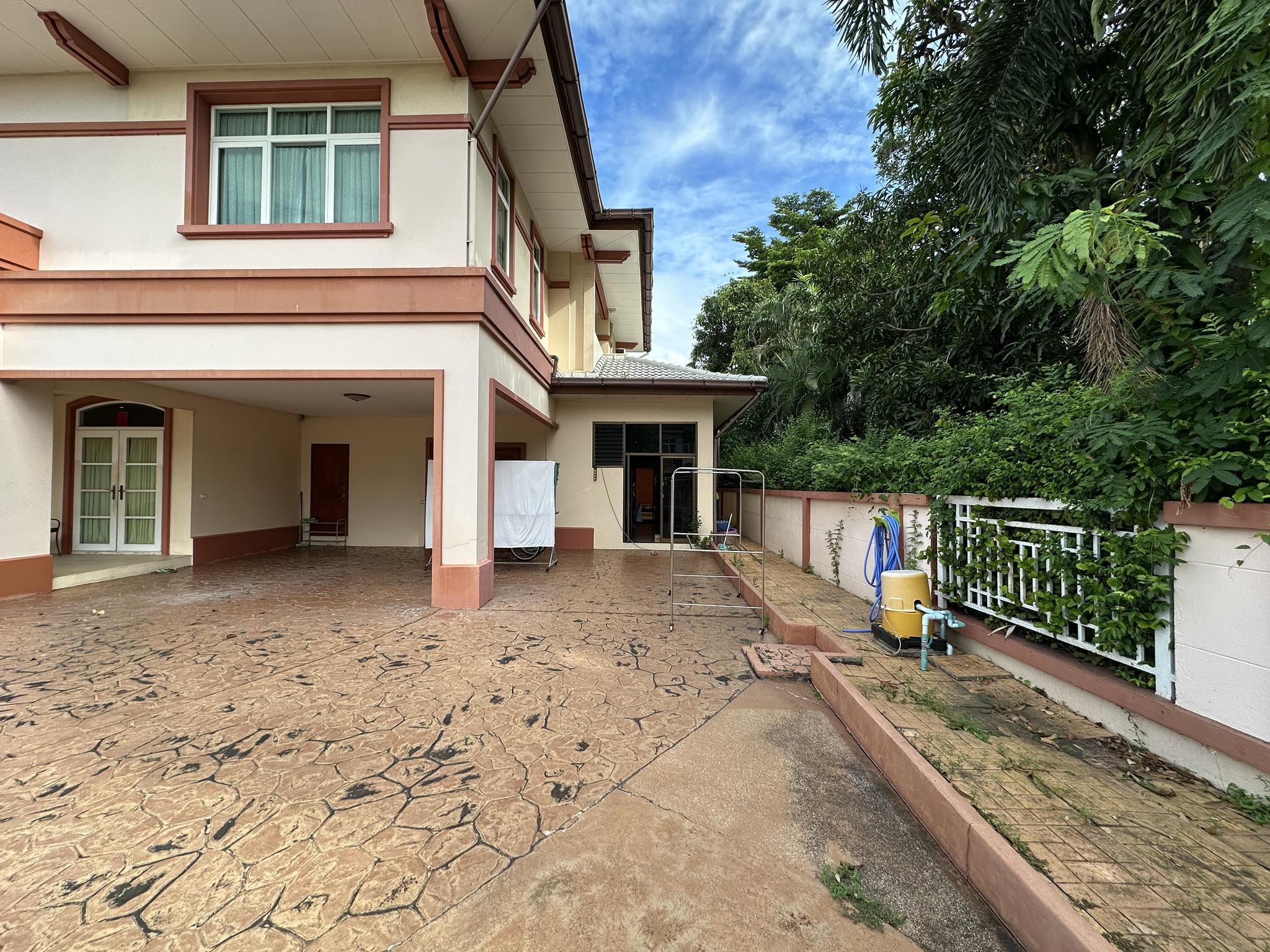 ขาย บ้านเดี่ยว 2 ชั้น แปลงมุม หมู่บ้านโฮมออนกรีนธัญธานี วิลเลจ 1