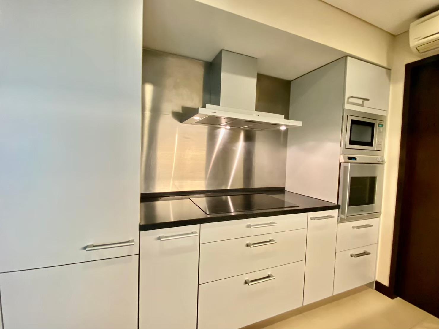 ให้เช่า (For Rent) คอนโด : คอนโด : เดอะ พาร์ค ชิดลม 🔸️ประเภท : 4 ห้องนอน 🔸️พื้นที่ :305 ตรม.