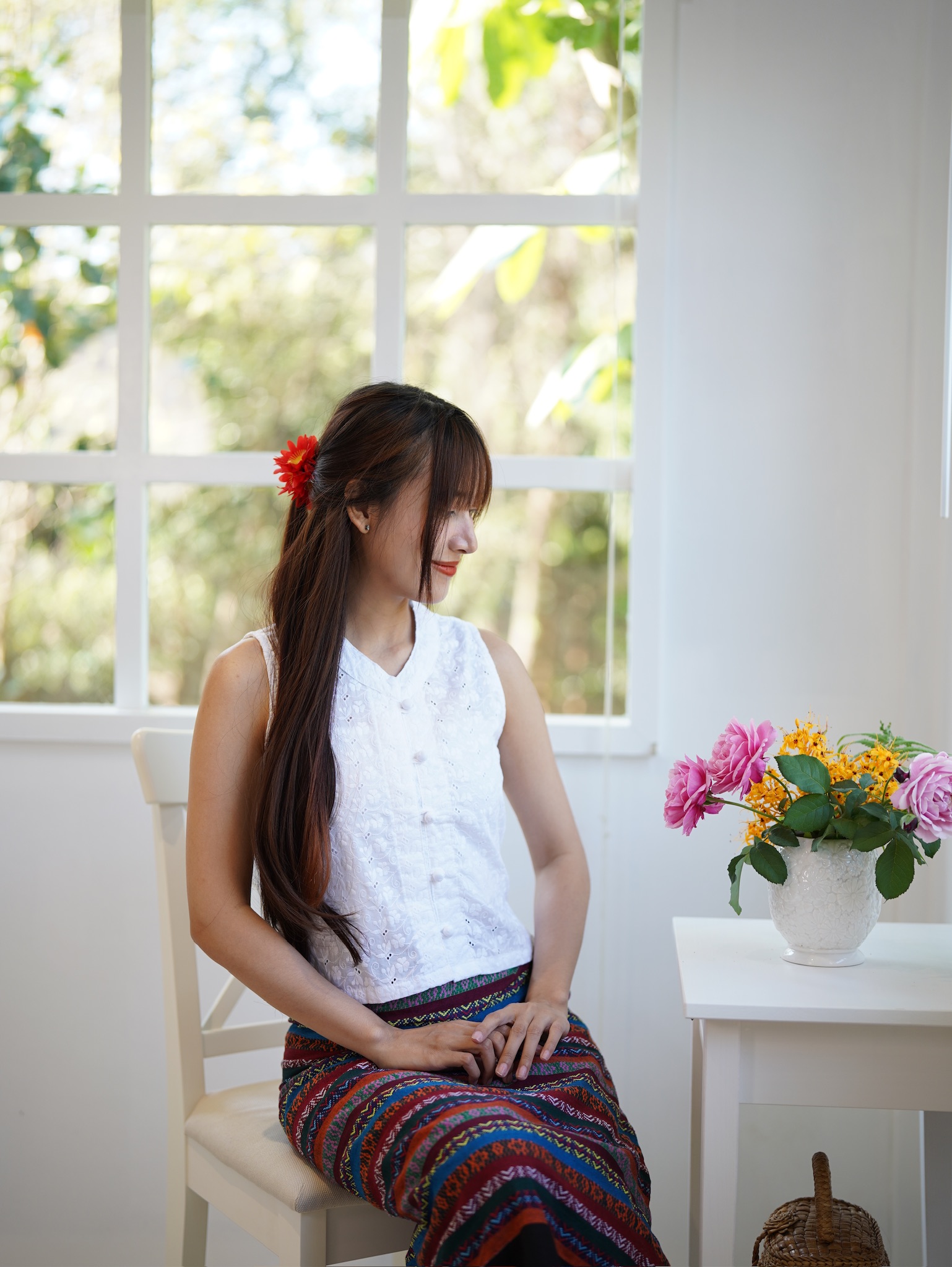 บัวระวง เสื้อคอจีนแขนกุดสีงาช้าง สีชมพูอ่อน สีกลีบบัว สีปูนแดง งานรวมสีให้เลือก สวยทุกสีเลยค่ะ