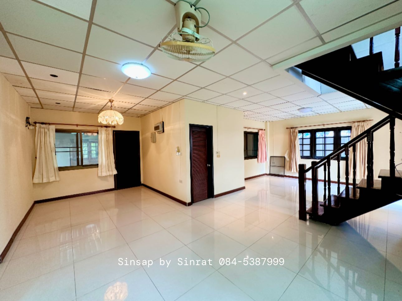 ขายบ้านเดี่ยว 2 ชั้น ใกล้บริษัทเวิร์คพอยท์ ซอย. เวิร์คพอยท์ รังสิต เนื้อที่ 200 ตร.ว.