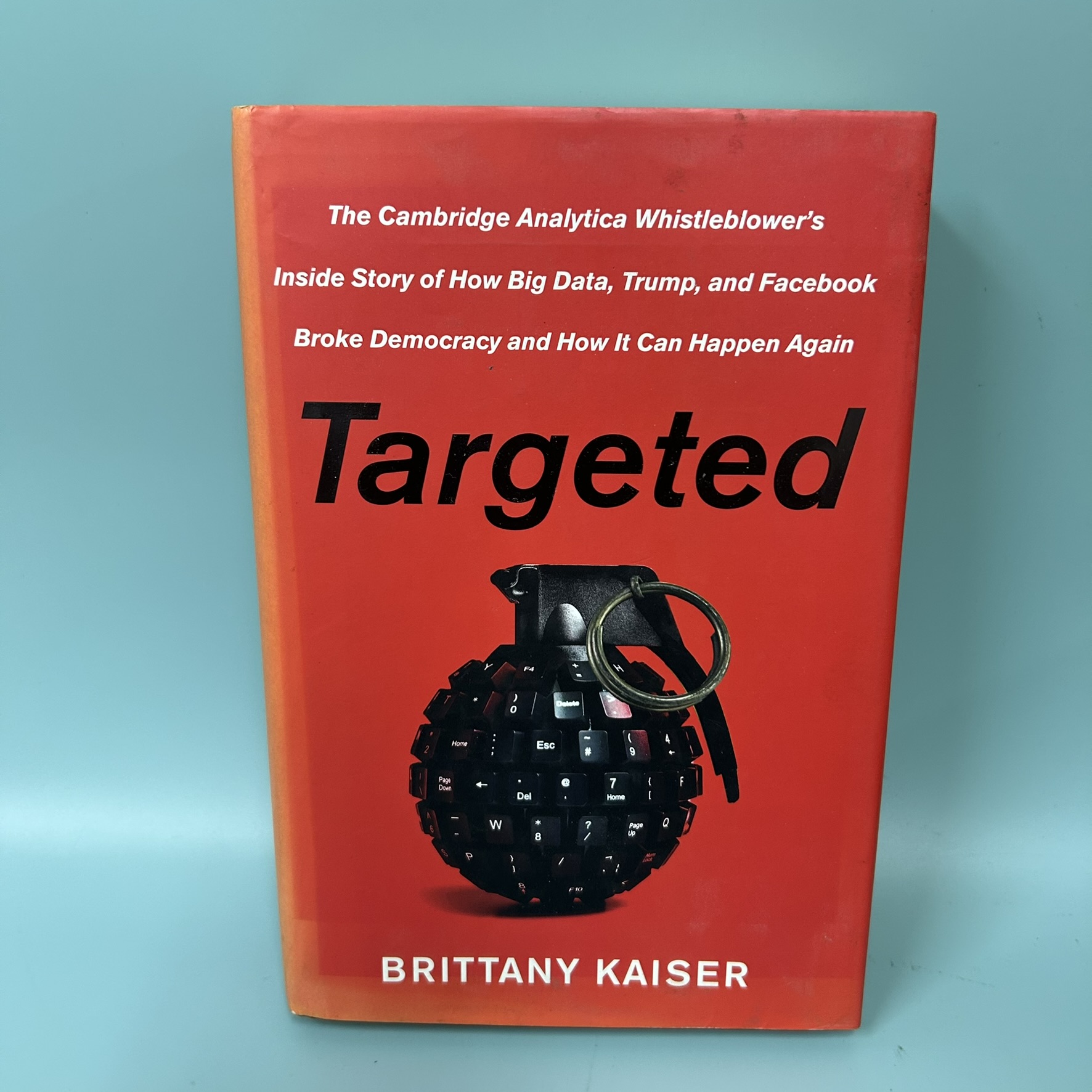 Targeted / Pre-Owned / Brittany Kaiser / บันทึกความทรงจำทางการเมือง, สารคดี