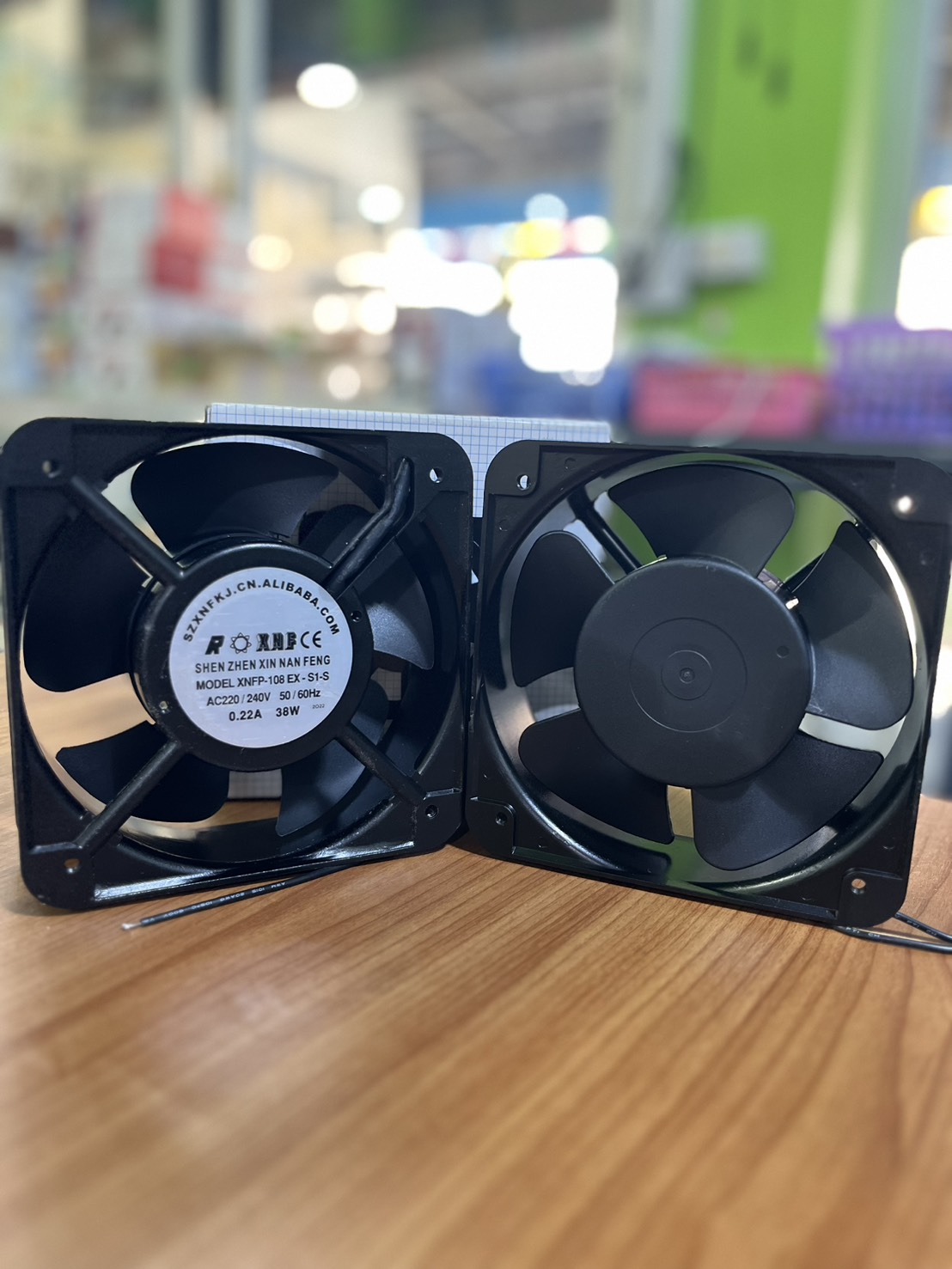 พัดลมAC220V/240V50/60Hz 0.22A 38W ขนาด6นิ้ว เหลี่ยม