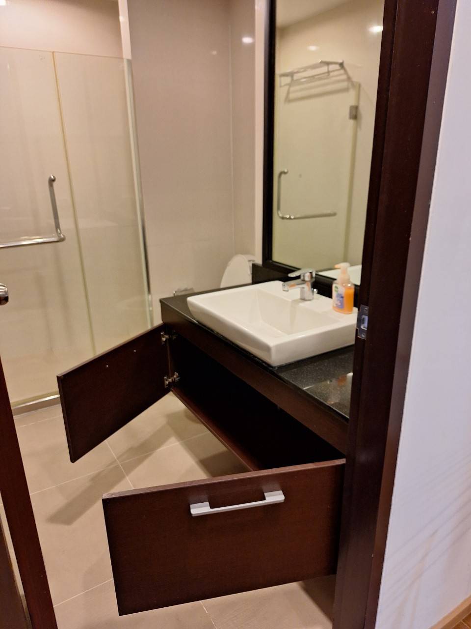 ขาย (For Sale) คอนโด : เดอะ ไลน์ พหลโยธิน อาคาร A (Abstracts) ประเภท : 1 ห้องนอน 1 ห้องน้ำ พื้นที่ : 44.85ตรม.