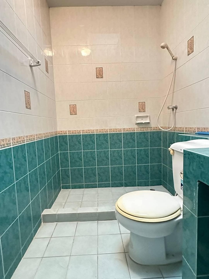 ขายทาวน์โฮม 3 ชั้น หมู่บ้านเกตุนุติ เชอมิเน่ (Ketnutchermine) ซอย.ลาดพร้าว 87 (ด้านหลังห้าง CDC)