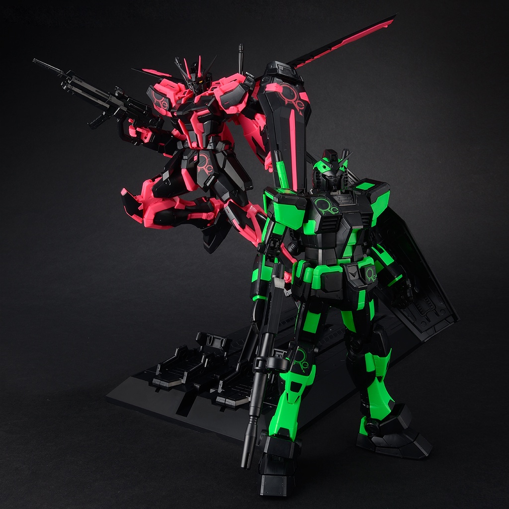 MG BANDAI 1/100 RX-78-2 NEON