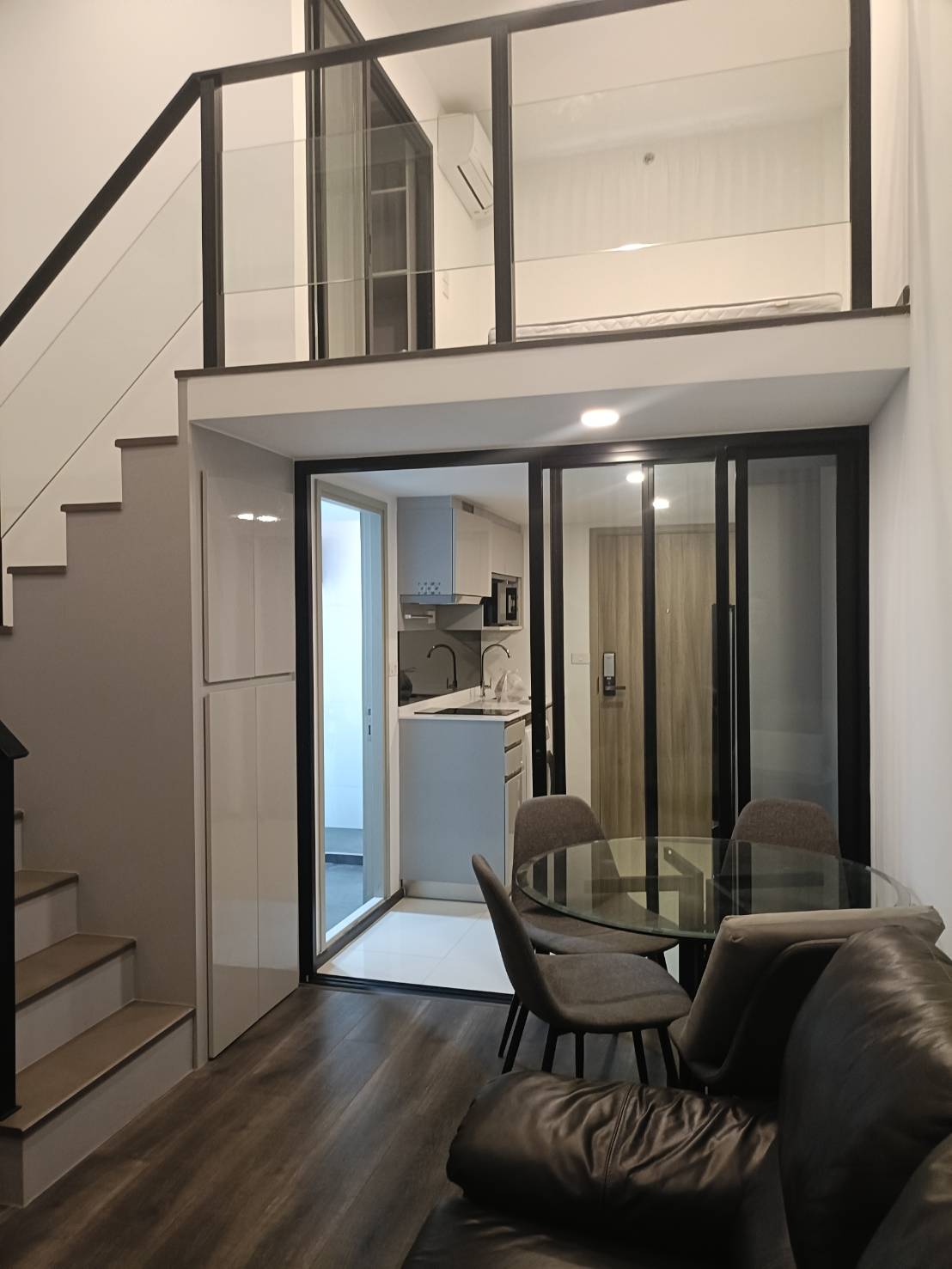 ให้เช่า (For Rent) คอนโด :(Knightsbridge Space Ratchayothin)ไนท์บริดจ์ สเปซ รัชโยธิน 1 ห้องนอน 1 ห้องน้ำ ( Duplex)