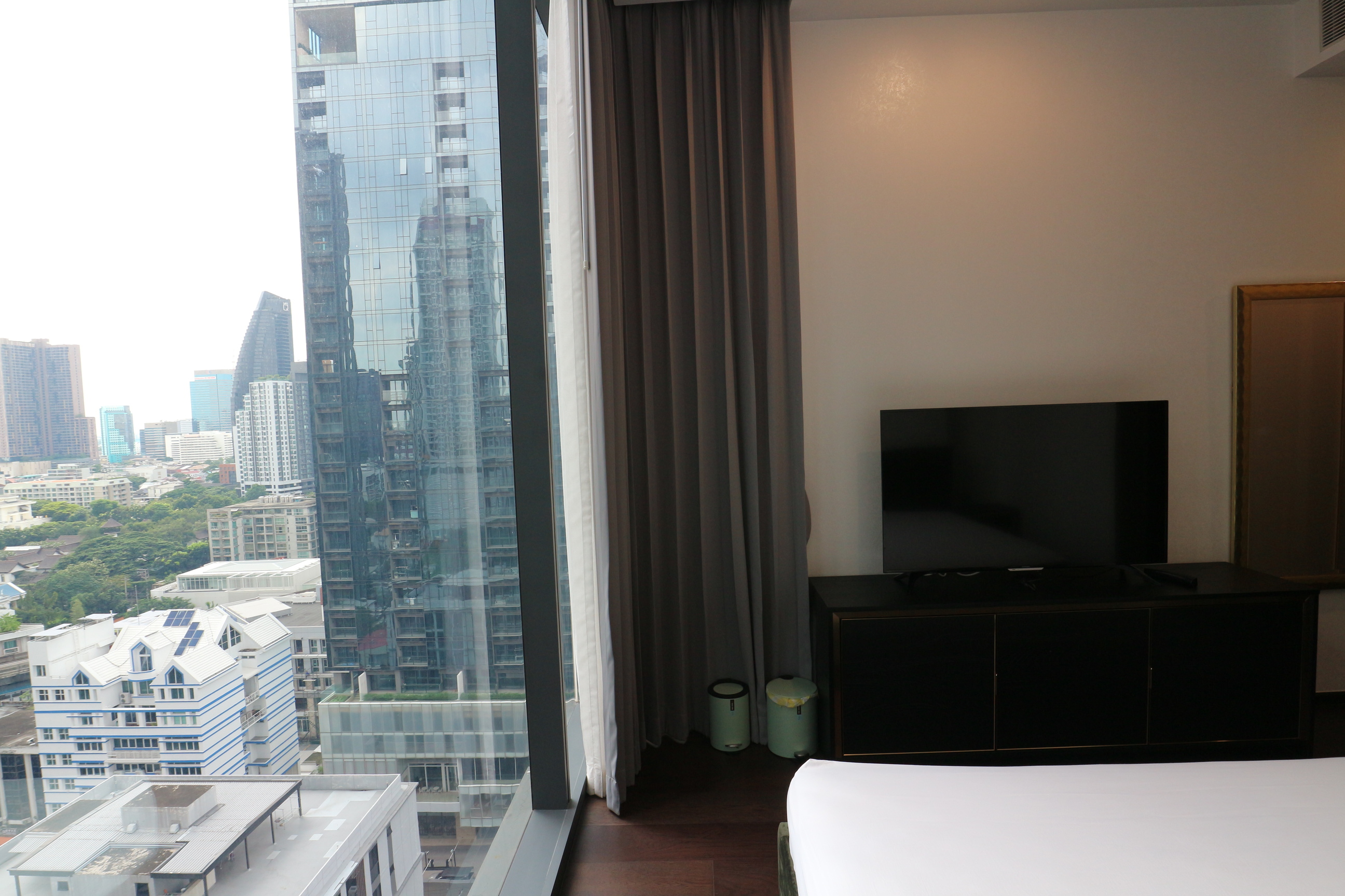 For Rent | LAVIQ Sukhumvit 57 1 Bedrooms | 1 Bathrooms 44 sq.m. – Luxury Condo near BTS Thonglor