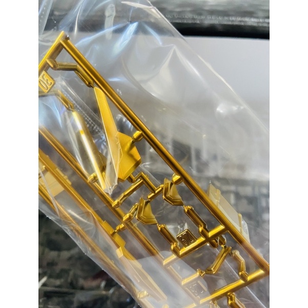 MG PREMIUM BANDAI ZGMF-X09A Justice Gundam ver 2.0 [Special Coating]