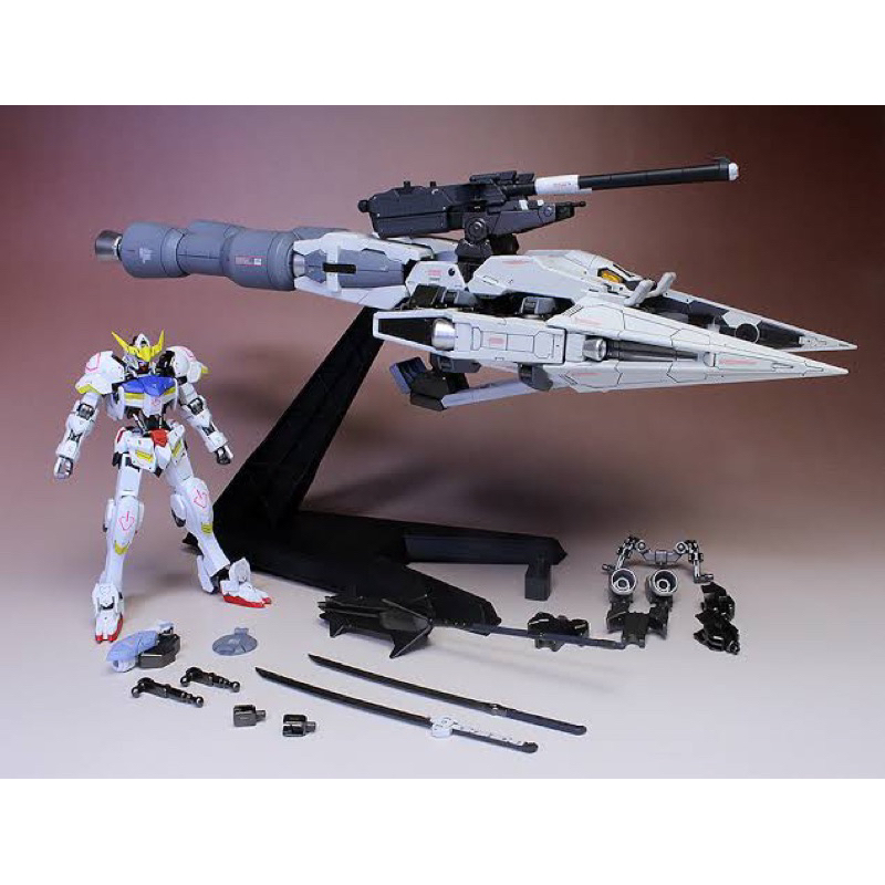 [PRE-ORDER] HG BANDAI Gundam Barbatos & Long Distance Transport Booster Kutan Type-III