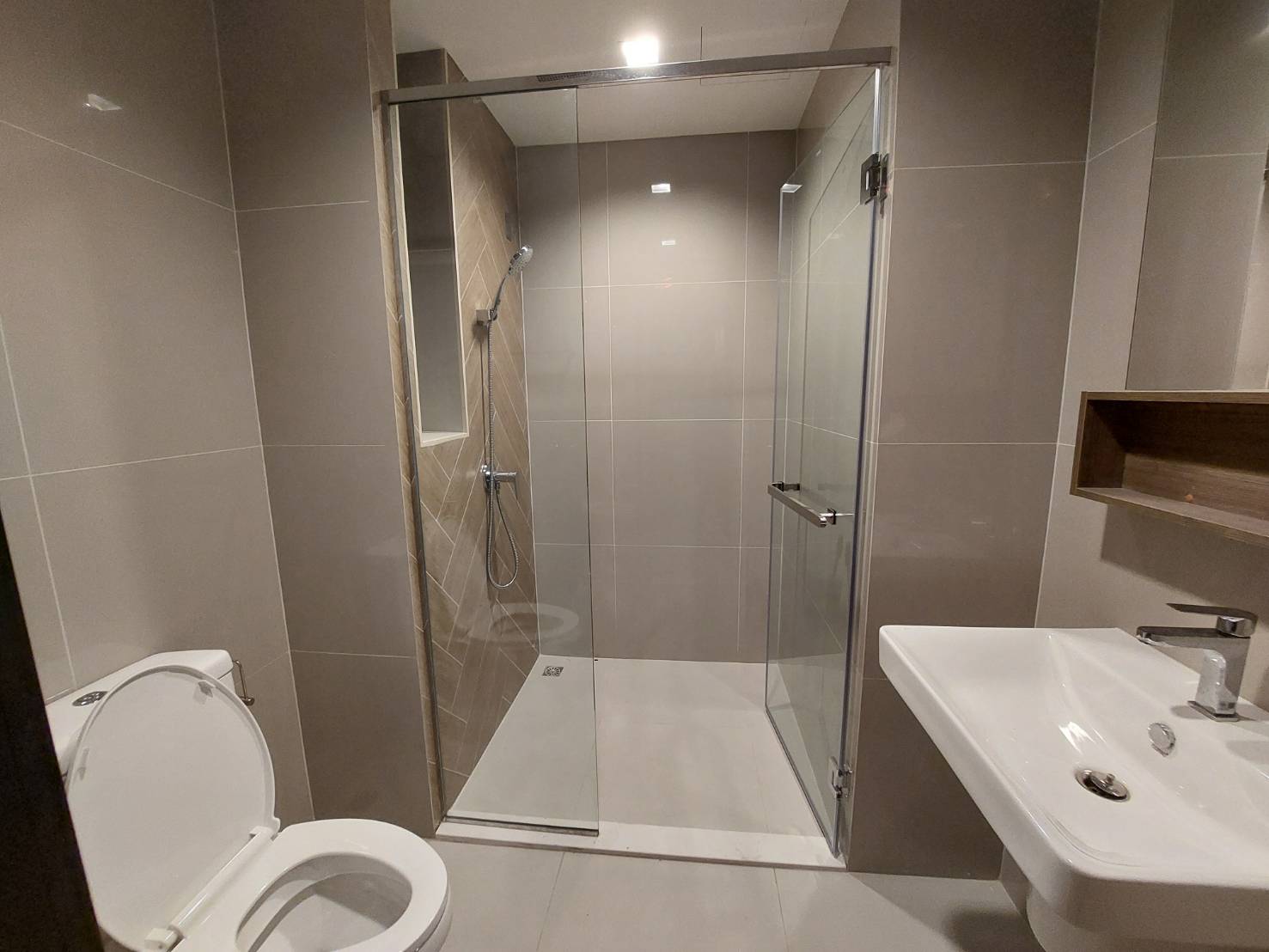 ขาย (For Sale) คอนโด : เดอะ ไลน์ พหลโยธิน อาคาร B (The Line Phahonyothin Park B) ประเภท : 1 ห้องนอน 1 ห้องน้ำ พื้นที่ : 33 ตรม.