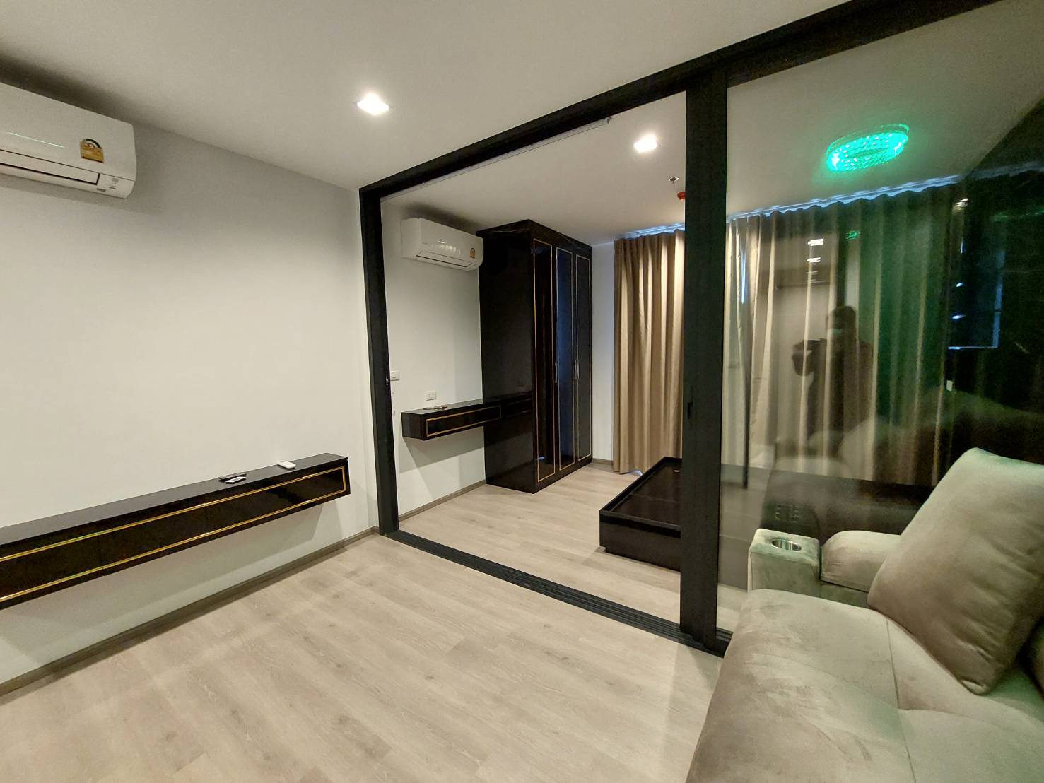 ขาย (For Sale) คอนโด : เดอะ ไลน์ พหลโยธิน อาคาร B (The Line Phahonyothin Park B) ประเภท : 1 ห้องนอน 1 ห้องน้ำ พื้นที่ : 33 ตรม.