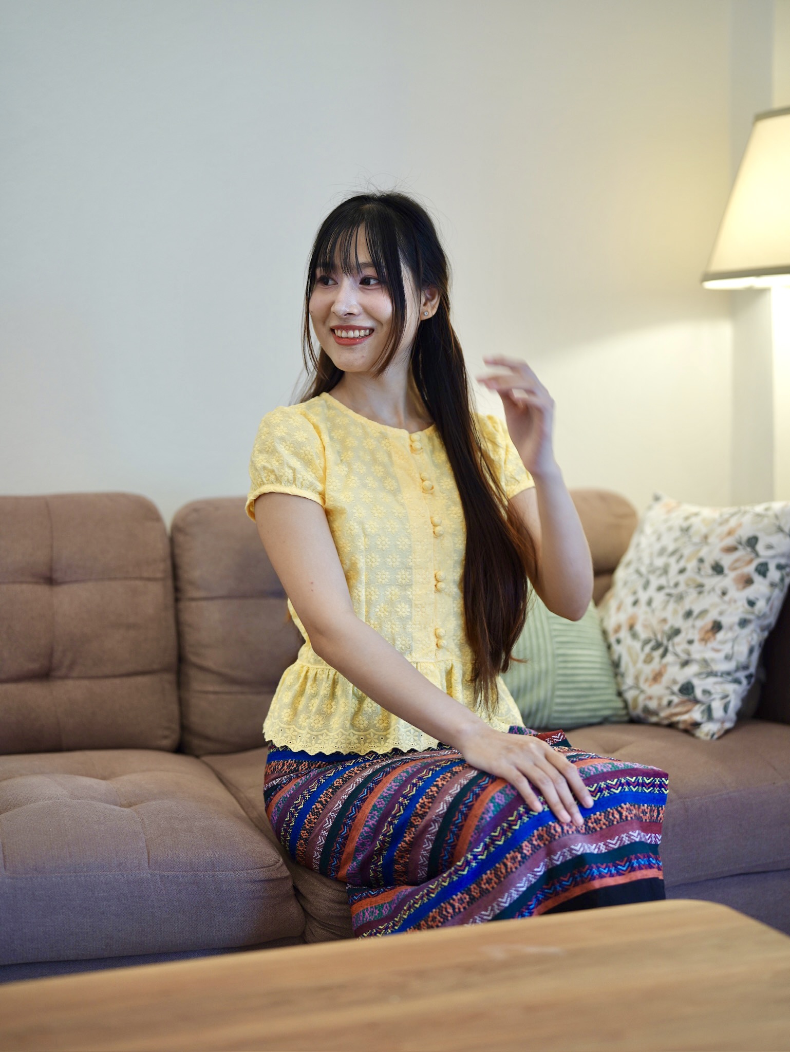 เสื้อภีรนีย์ สีใหม่ลายพิกุล สีชมพูอ่อน สีม่วงเผือก สีม่วงอ่อน และสีเหลือง งานสวยตรงปก ถ่ายรูปจากสินค้าจริง