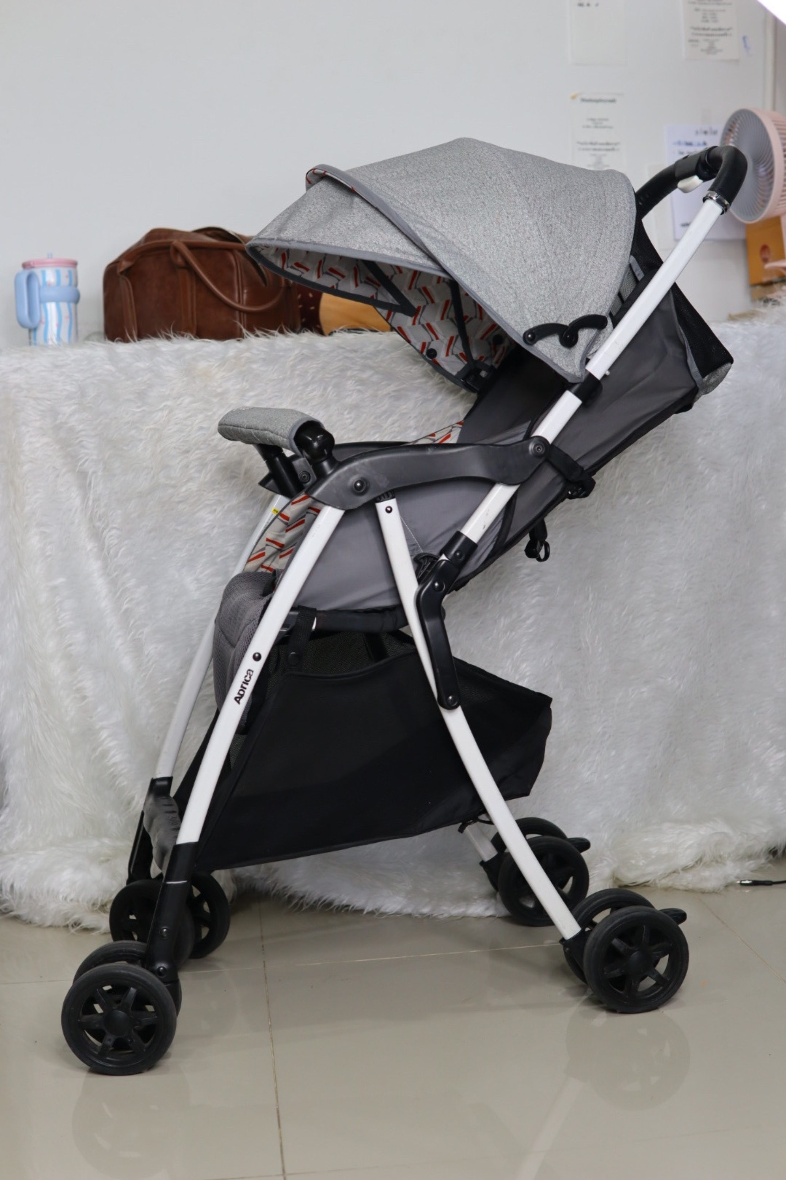 รถเข็นเด็ก Aprica พับเล็ก ( 6 เดือน -18KG)