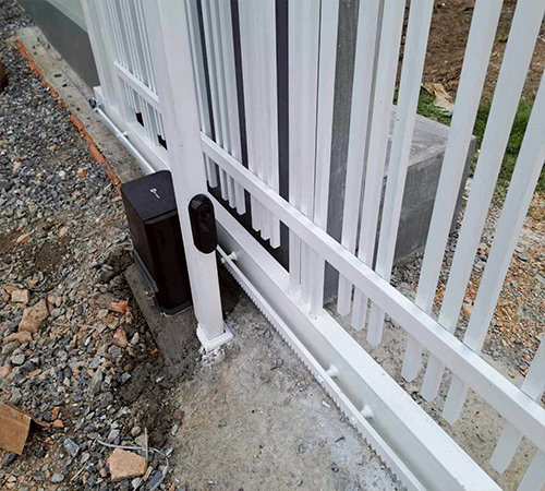 ช่างติดตั้งมอเตอร์รีโมท จังหวัดพังงา ประตูรีโมท ประตูม้วน ประตูรั้วบ้าน ประตูไฟฟ้า ประตูม้วนไฮสปีด (ภาคใต้)