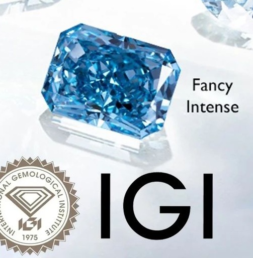 เพชรสีน้ำเงินแท้เพาะเลี้ยงทรงเรเดียนท์คัท