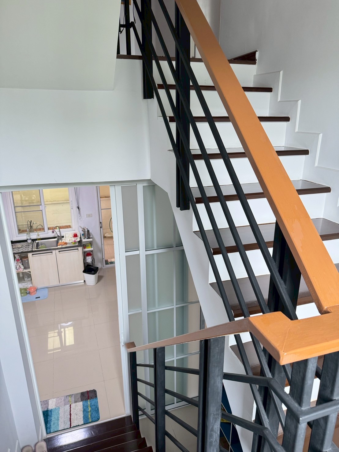 ขายบ้านเดี่ยว 2 ชั้น (หลังมุม) หมู่บ้านคุณาลัยพราว Kunalai Proud Baan Kluay-Sai Noi ทำเลดี เดินทางสะดวก บรรยากาศร่มรื่น เหมาะสำหรับอยู่อาศัย 📐 เนื้อที่ 57.06 ตร.ว. 🛏 4 ห้องนอน+1ห้องชั้นลอย 🛁 3 ห้องน้ำ