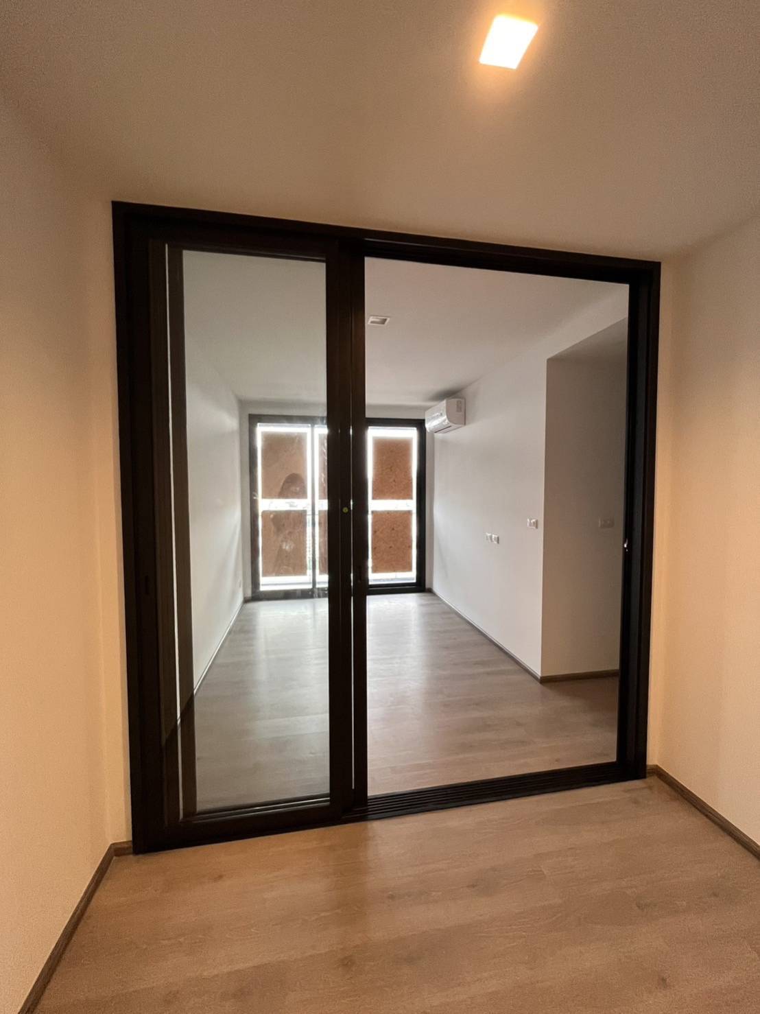 ขาย (For Sale) คอนโด : เดอะ ไลน์ พหลโยธิน อาคาร B (The Line Phahonyothin Park B) ประเภท : 1 ห้องนอน 1 ห้องน้ำ พื้นที่ : 36.75 ตรม.