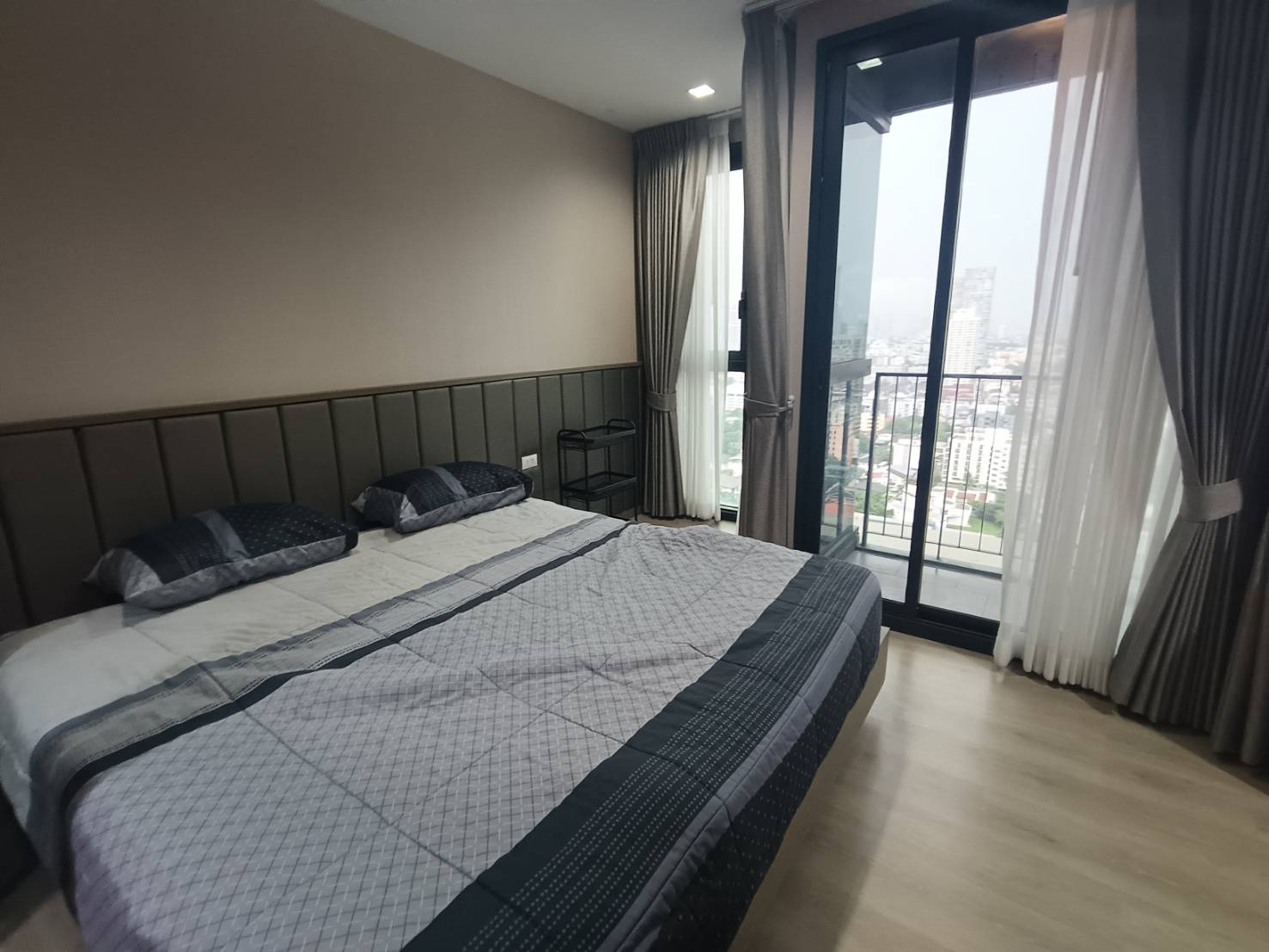 ให้เช่า คอนโด : เดอะ ไลน์ พหลโยธิน อาคาร B ประเภท : 1 ห้องนอน 1ห้องน้ำ พื้นที่ :41 ตรม.