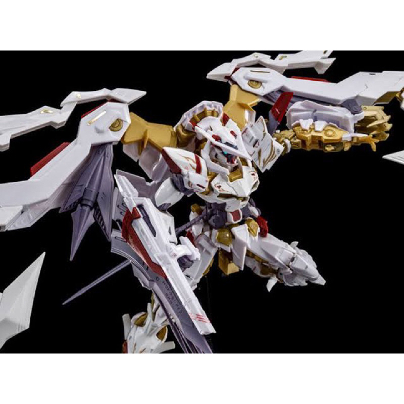 RG PREMIUM BANDAI Gundam Astray Gold Frame Amatsu Hana