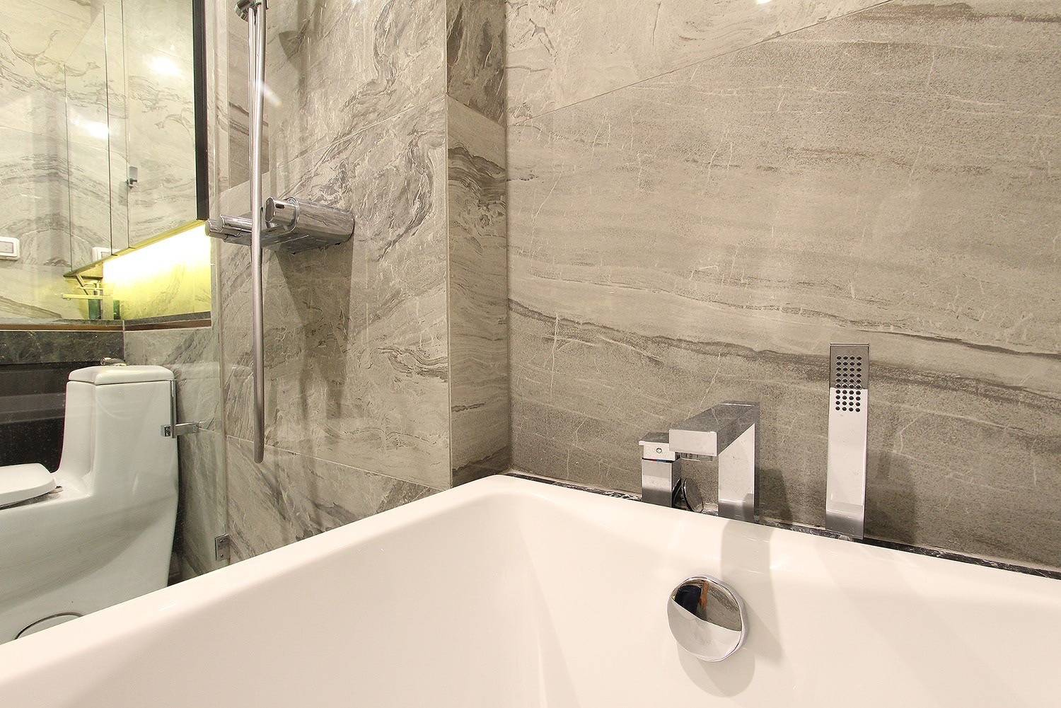 For Rent | LAVIQ Sukhumvit 57 1 Bedrooms | 1 Bathrooms 43 sq.m. – Luxury Condo near BTS Thonglor