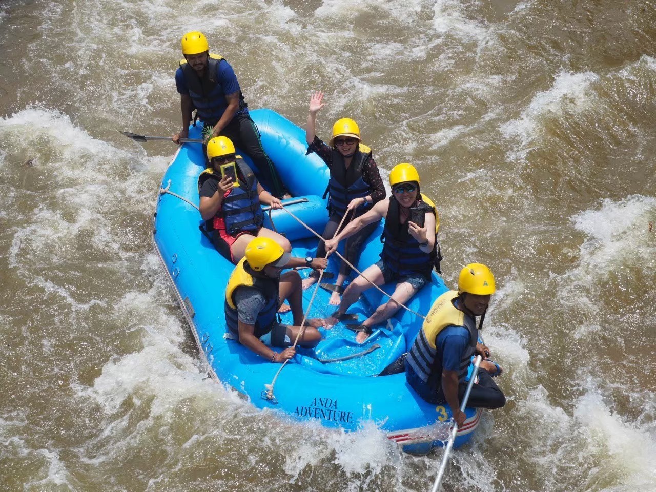 White Water Rafting Day Tour/ ทัวร์ล่องแก่งวันเดียว/ جولة ركوب الأمواج البيضاء ليوم واحد