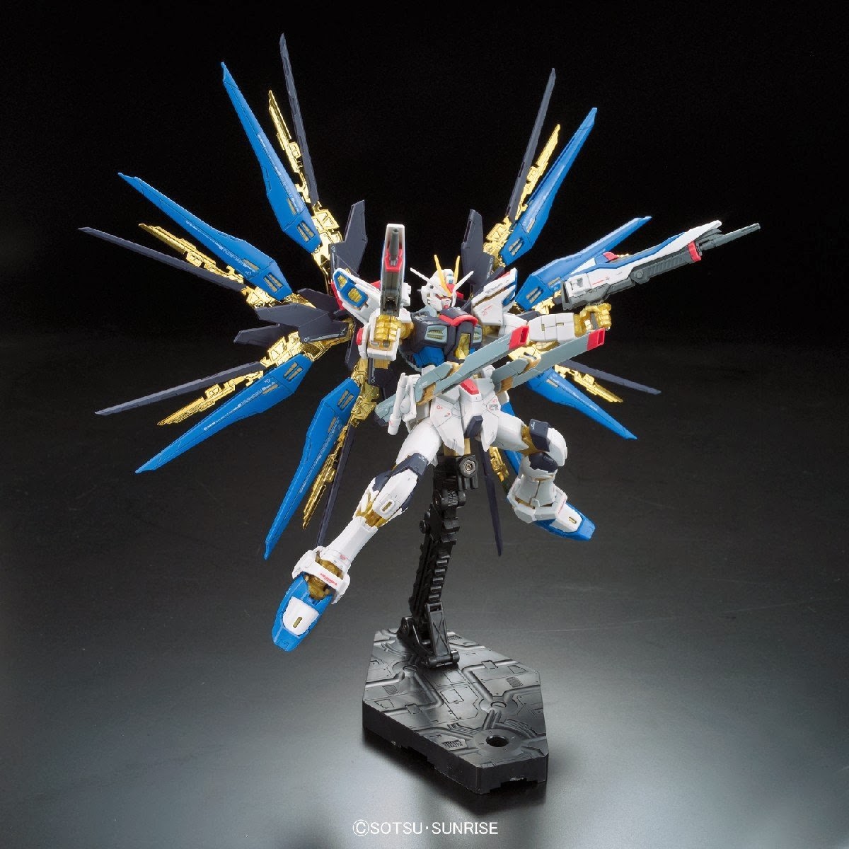 RG BANDAI ZGMF-X20A Strike Freedom Gundam