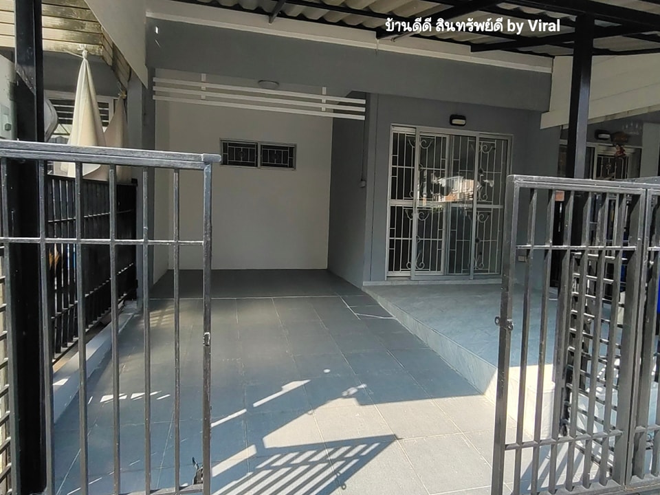 ทาวน์โฮม 2 ชั้น บ้านพร้อมอยู่ แปลงสวยต้นโครงการฯ รีโนเวทแล้ว บ้านพฤกษา 45 บางบัวทอง-ลาดปลาดุก โซนนนทบุรี