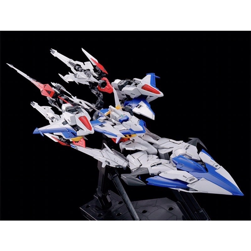 MG PREMIUM BANDAI Maneuver Striker Pack for Eclipse Gundam