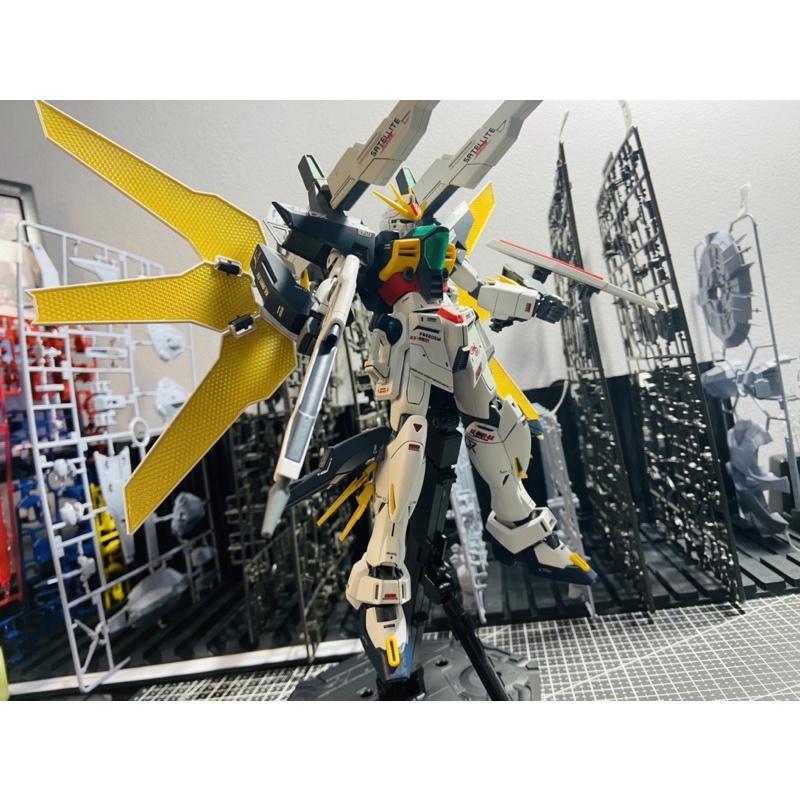 [PRE-ORDER / FEB 69] MG BANDAI GX-9901-DX Gundam Double X