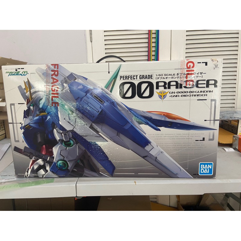 PG BANDAI GN-0000+GNR-010 Gundam OO Raiser