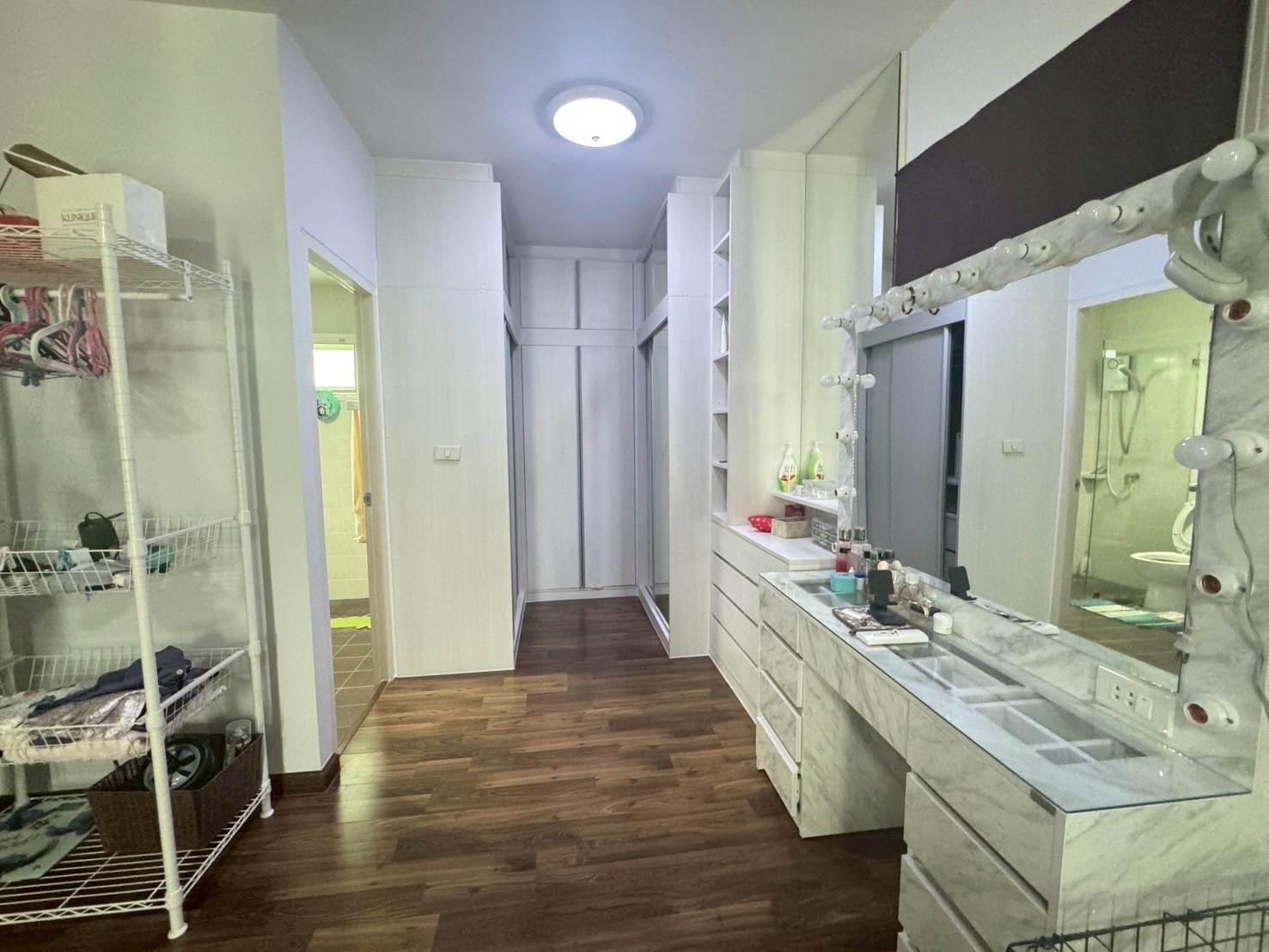 ขายบ้านเดี่ยว 2 ชั้น (หลังมุม) หมู่บ้านคุณาลัยพราว Kunalai Proud Baan Kluay-Sai Noi ทำเลดี เดินทางสะดวก บรรยากาศร่มรื่น เหมาะสำหรับอยู่อาศัย 📐 เนื้อที่ 57.06 ตร.ว. 🛏 4 ห้องนอน+1ห้องชั้นลอย 🛁 3 ห้องน้ำ