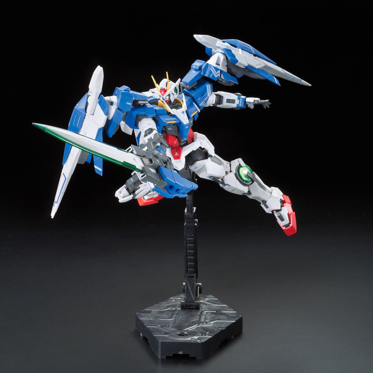 RG BANDAI GN-0000+GNR-010 Gundam 00 Raiser