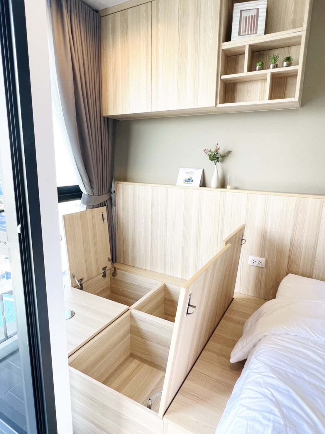 ขาย (For Sale) คอนโด : เดอะ ไลน์ พหลโยธิน อาคาร B (The Line Phahonyothin Park B) ประเภท : 1 ห้องนอน 1 ห้องน้ำ พื้นที่ : 40 ตรม.