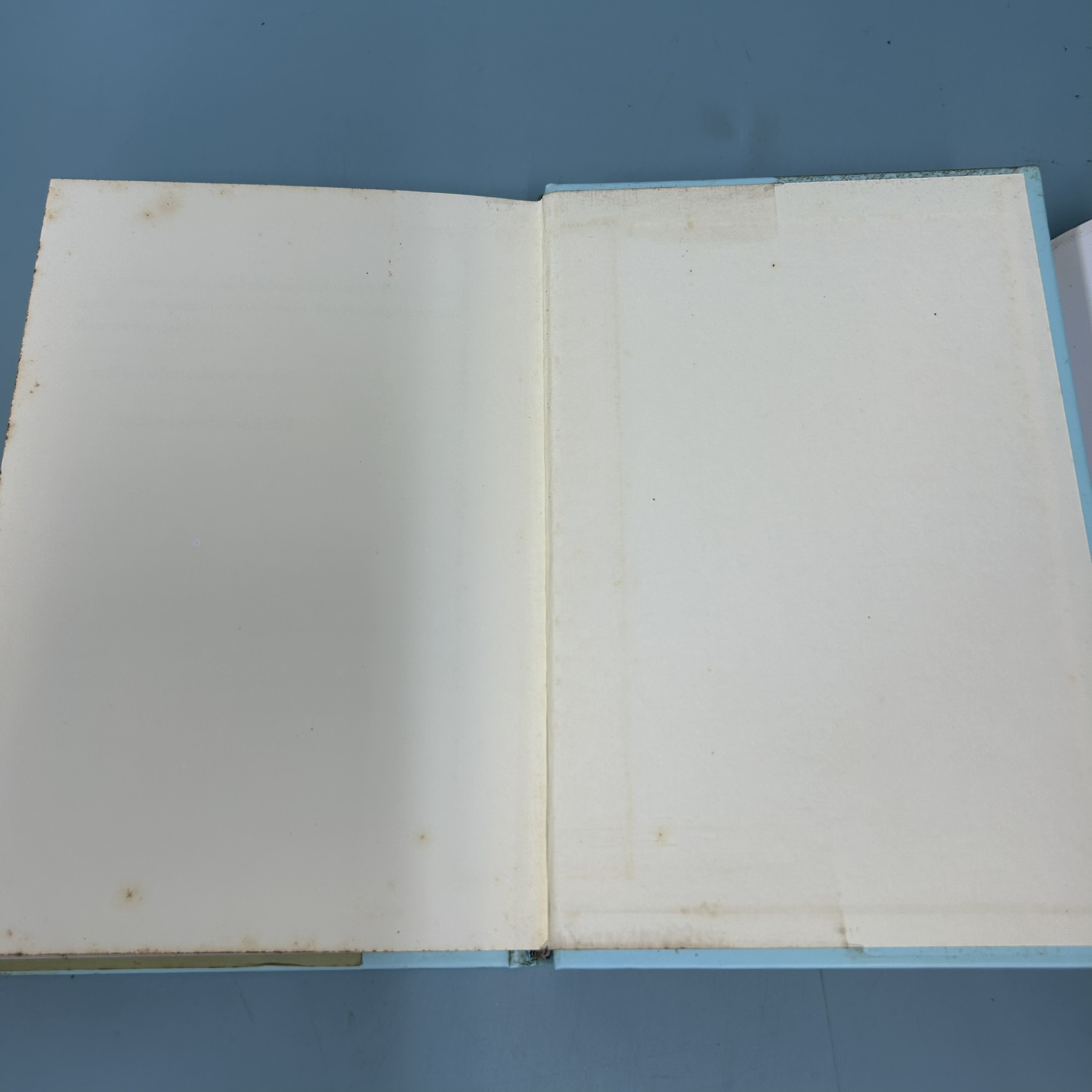 พลังแห่งจิตปัจจุบัน หนทางสว่างสู่แสงแห่งปัญญา / มือสอง / เอ็กค์ฮารท์ โทลเลอ / การพัฒนาตนเอง ปกแข็ง