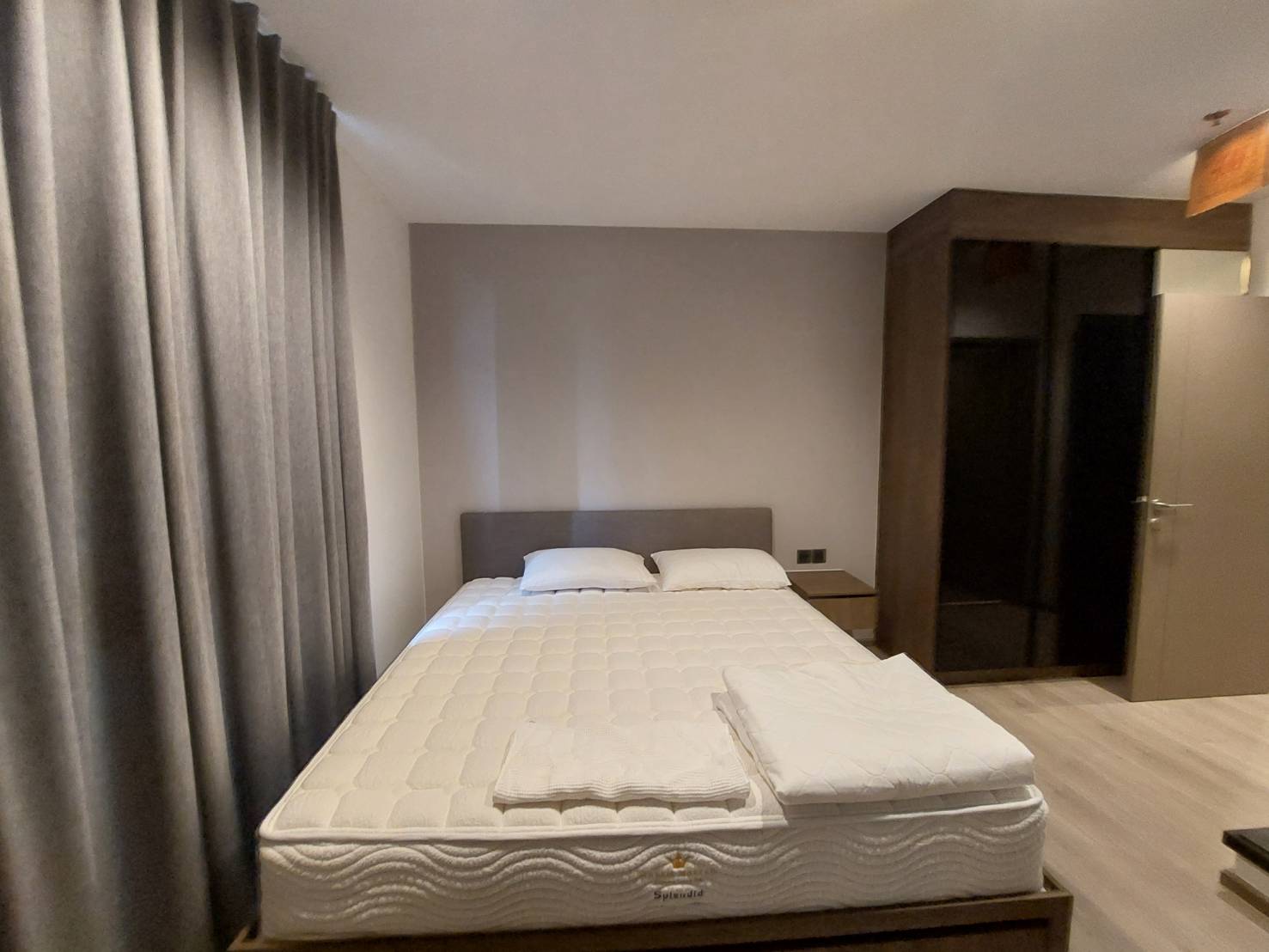 ให้เช่า (For Rent) คอนโด : เดอะ ไลน์ พหลโยธิน อาคาร B ประเภท : 2 ห้องนอน 2ห้องน้ำ พื้นที่ : 60ตรม.