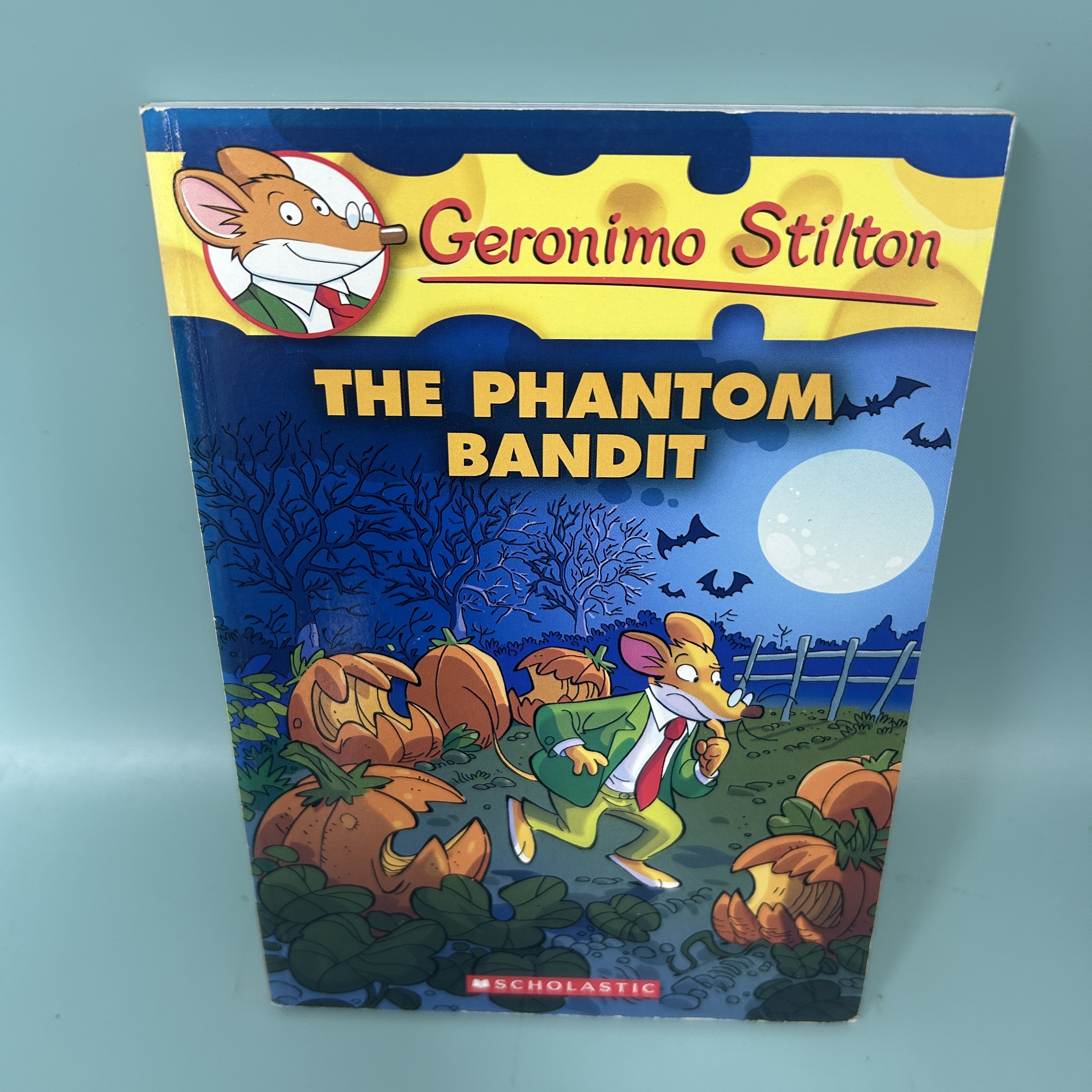 The Phantom Bandit / USED / G . Stilton / Scholastic / FIction English
