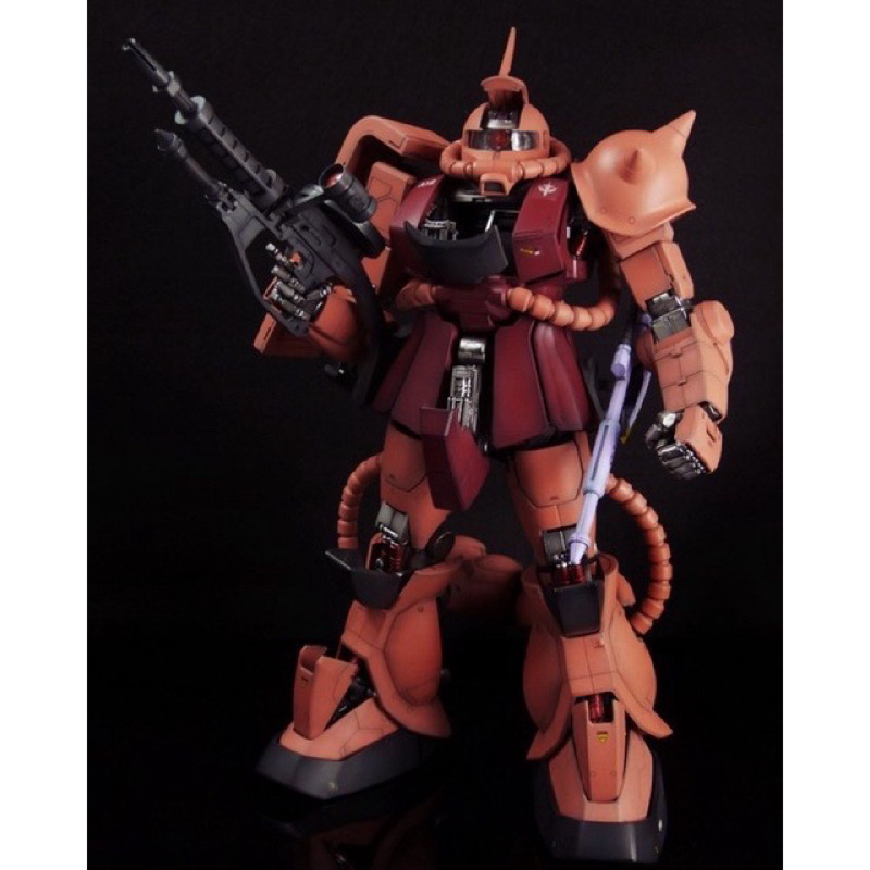 PG BANDAI MS-06s Zaku II (Char’s Aznable Custom)