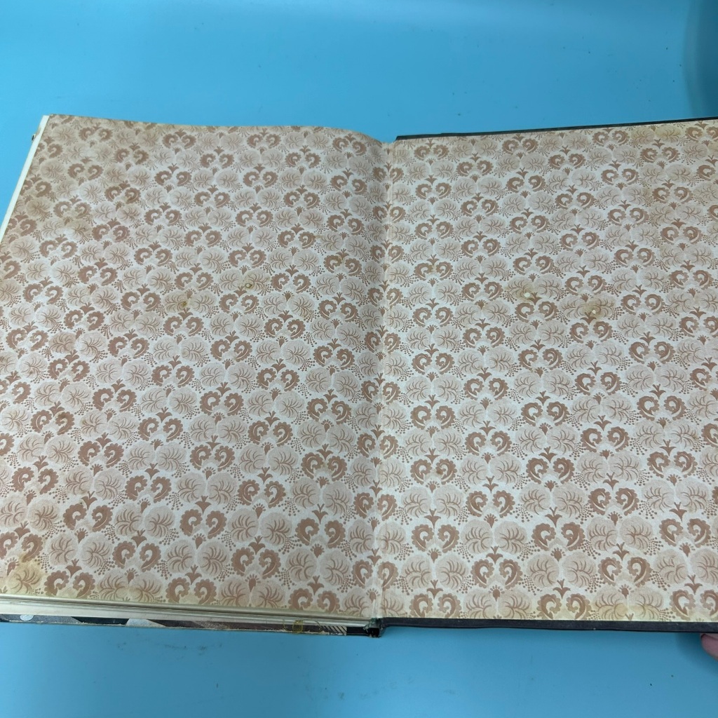 อาหารโรงแรม อาหารยอดนิยมกว่า 200 ตำรับ จากโรงแรมชั้นหนึ่งในกรุงเทพฯ / มือสอง หนังสือสอนทำอาหาร